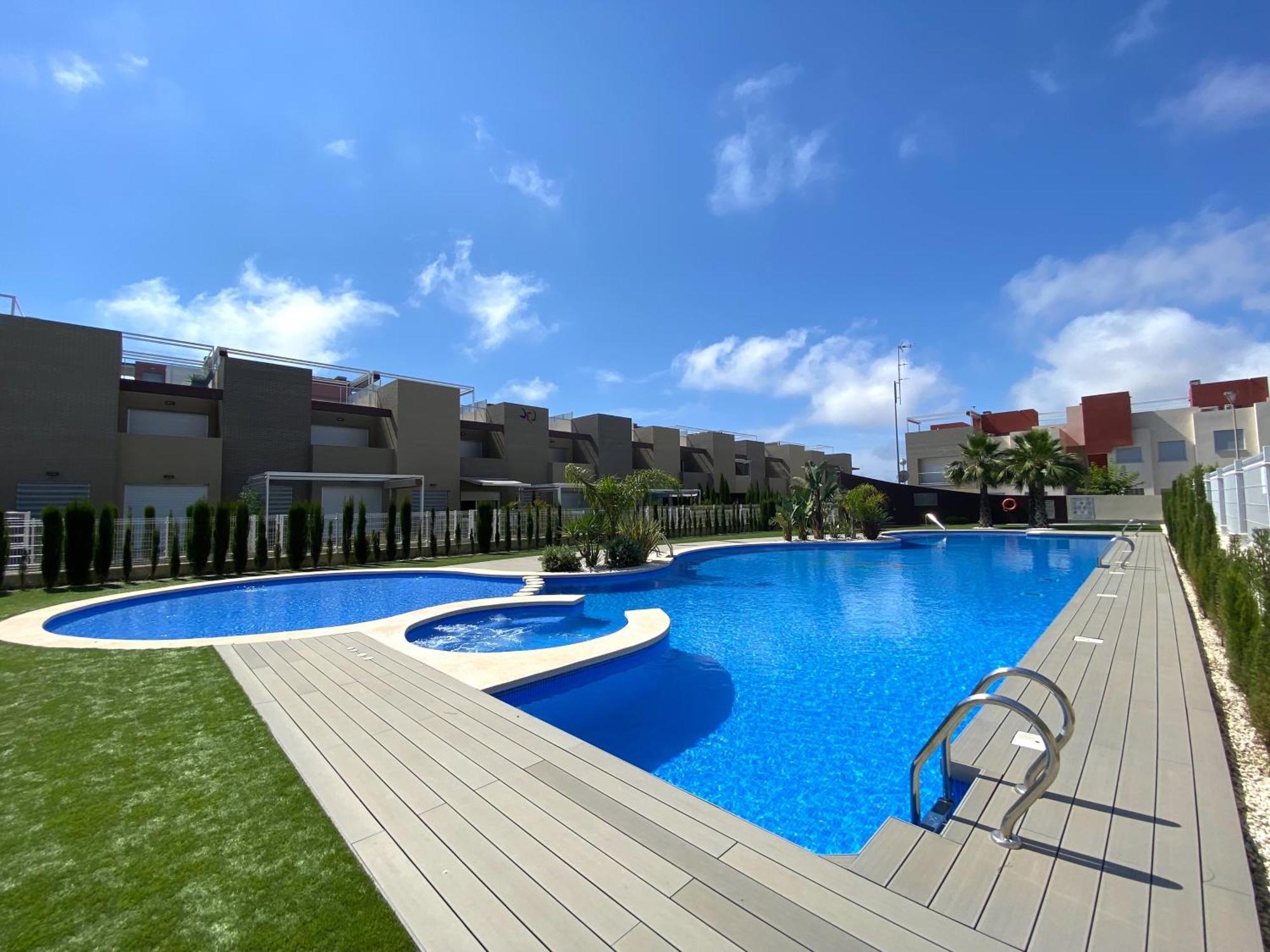Magnifico Apartamento De Planta Alta La Isla Торевьиа Экстерьер фото