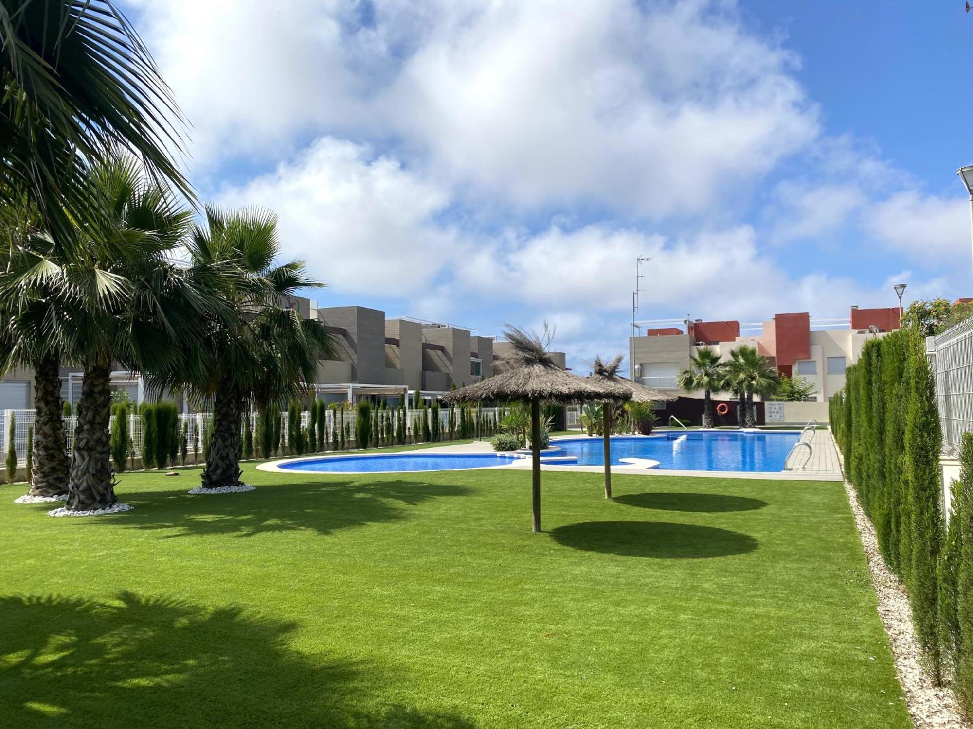 Magnifico Apartamento De Planta Alta La Isla Торевьиа Экстерьер фото